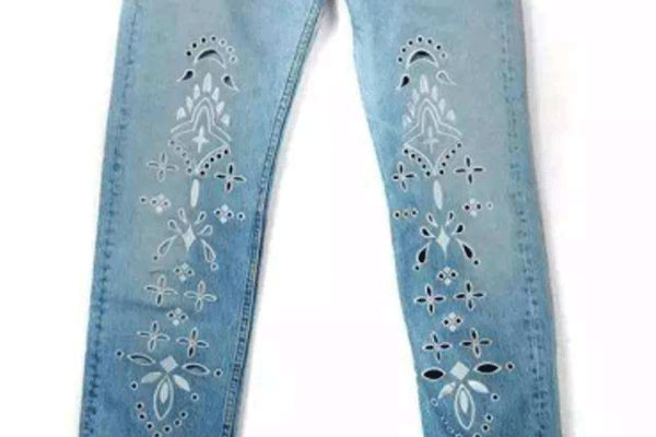 Jeans hollow